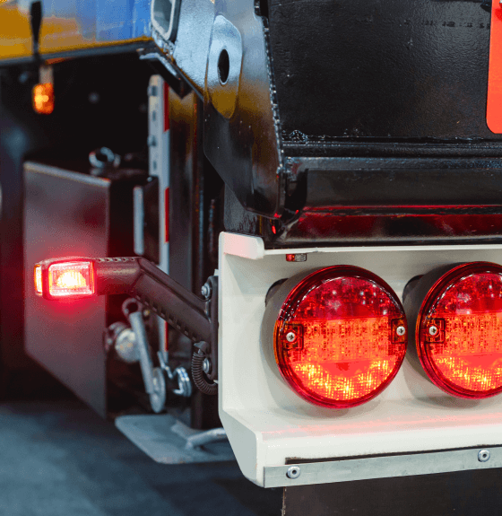 Feu arrière d'un camion.